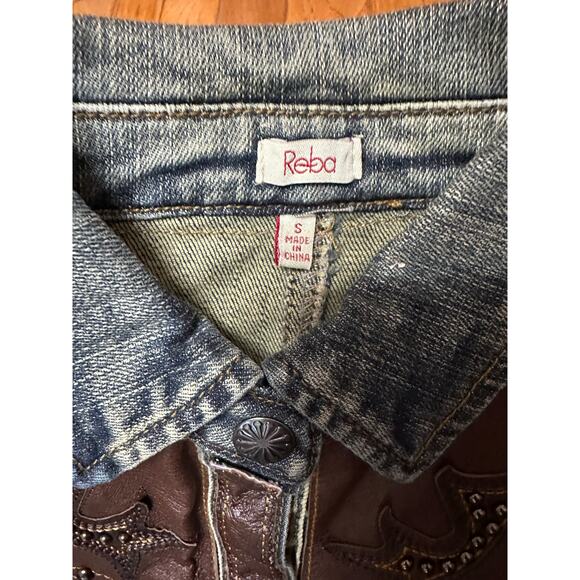 Reba Studded Denim Jacket Genuine Leather Trim Western Style Size Small NWT - Picture 7 of 13